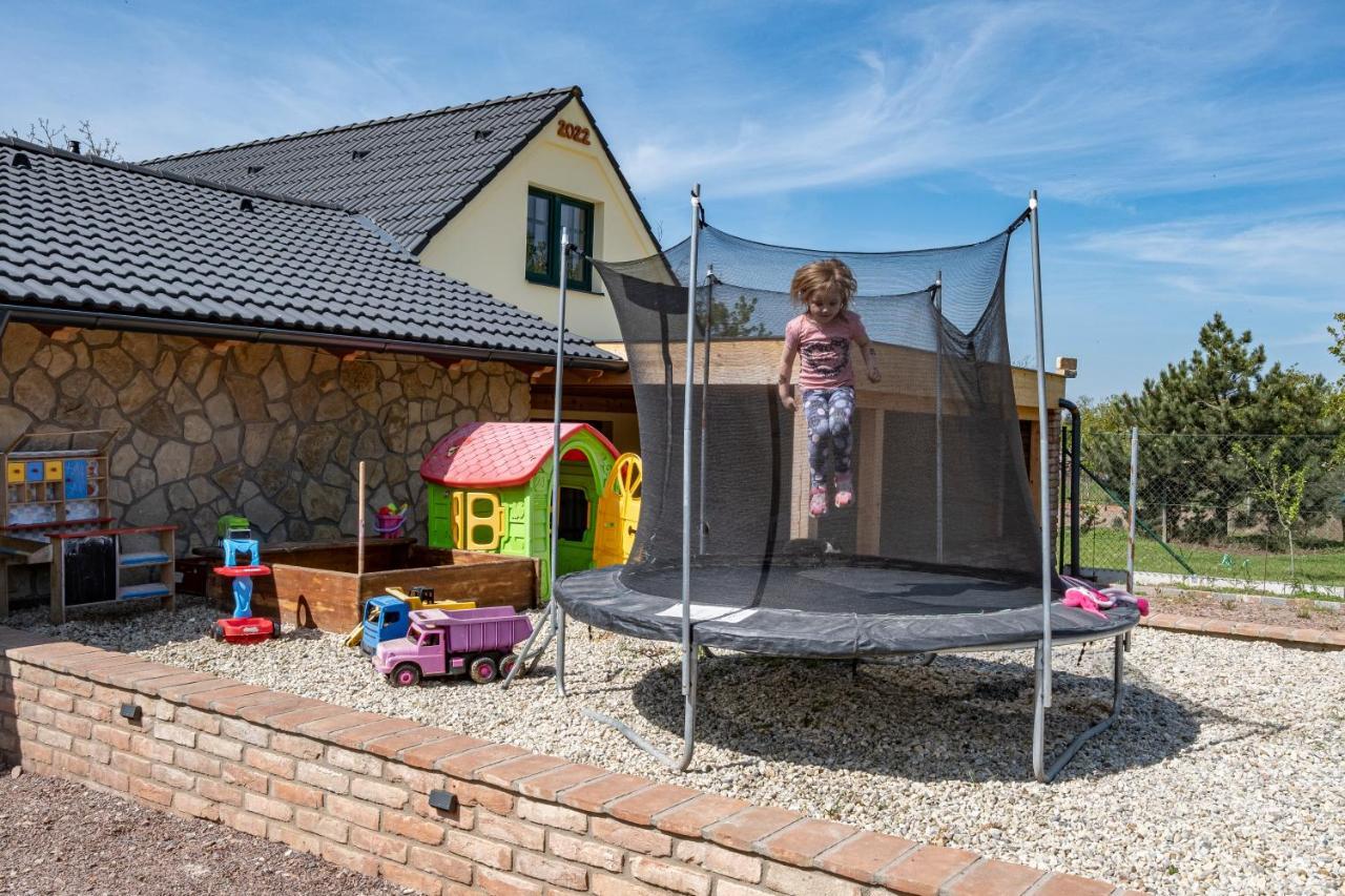 U Katalpy Hotell Sedlec  Exteriör bild