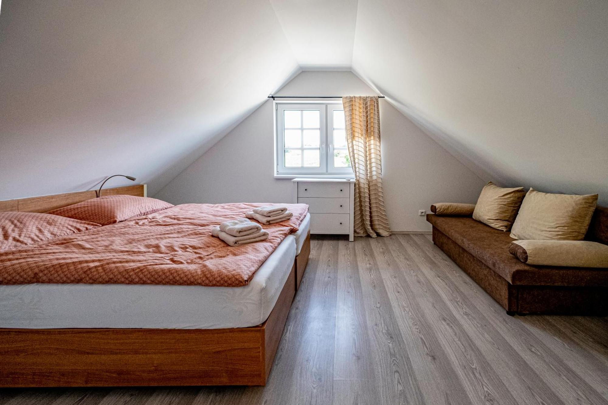 U Katalpy Hotell Sedlec  Exteriör bild
