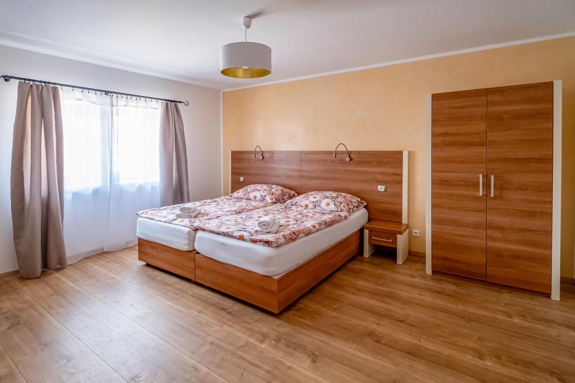 U Katalpy Hotell Sedlec  Exteriör bild
