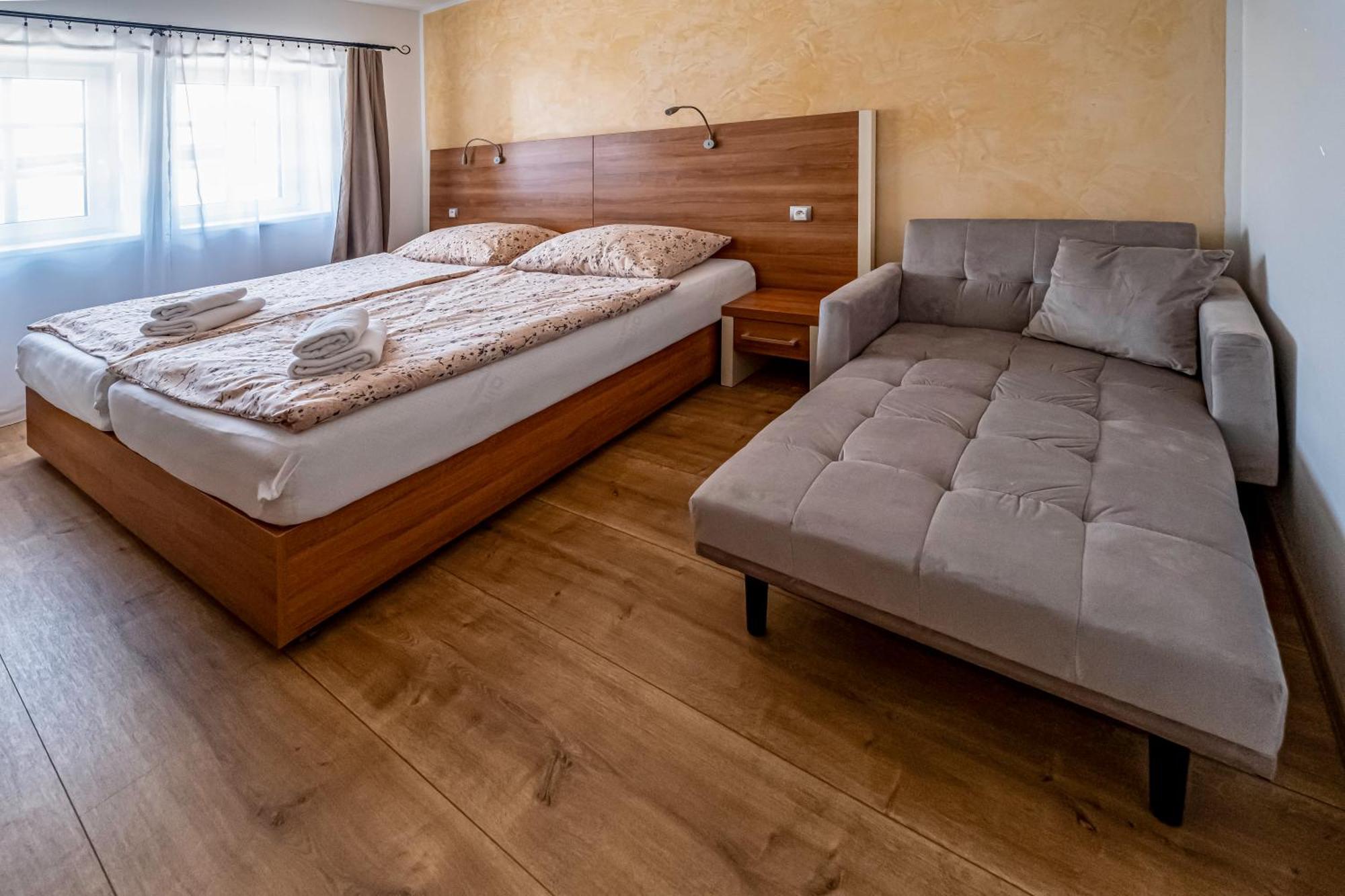 U Katalpy Hotell Sedlec  Exteriör bild